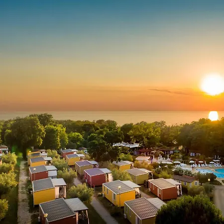 Nyaraló Awesome In Novigrad With Swimming Pool Novigrad Istria