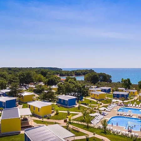 Awesome In Novigrad With Swimming Pool Novigrad Istria