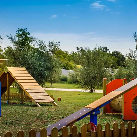 Holiday home Awesome In Novigrad With Swimming Pool Novigrad (Istria)